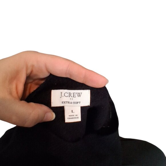 J Crew crewneck sweater womens Large Extra soft yarn black Fall '23 - Picture 3 of 4